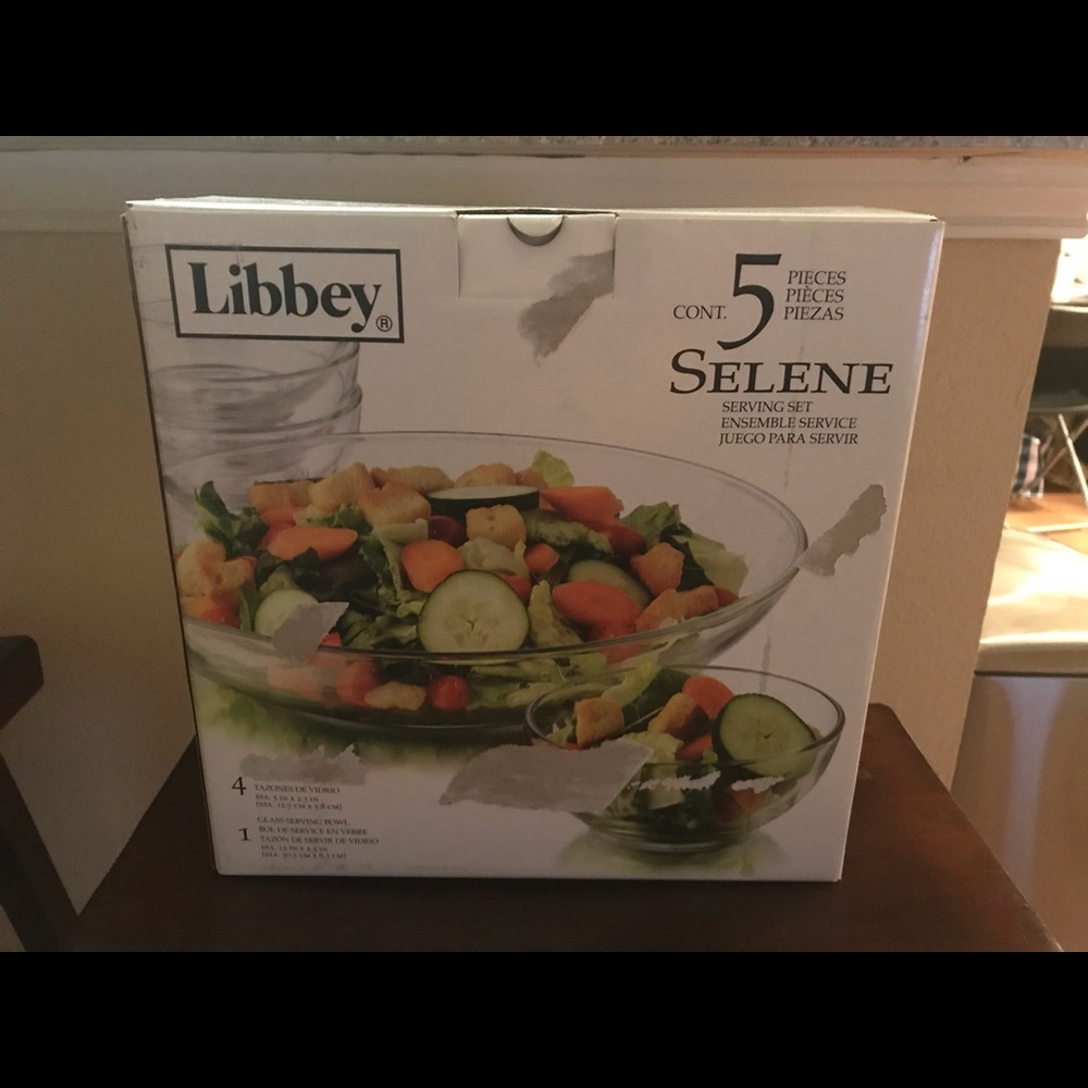 Set of 5 salad bowls